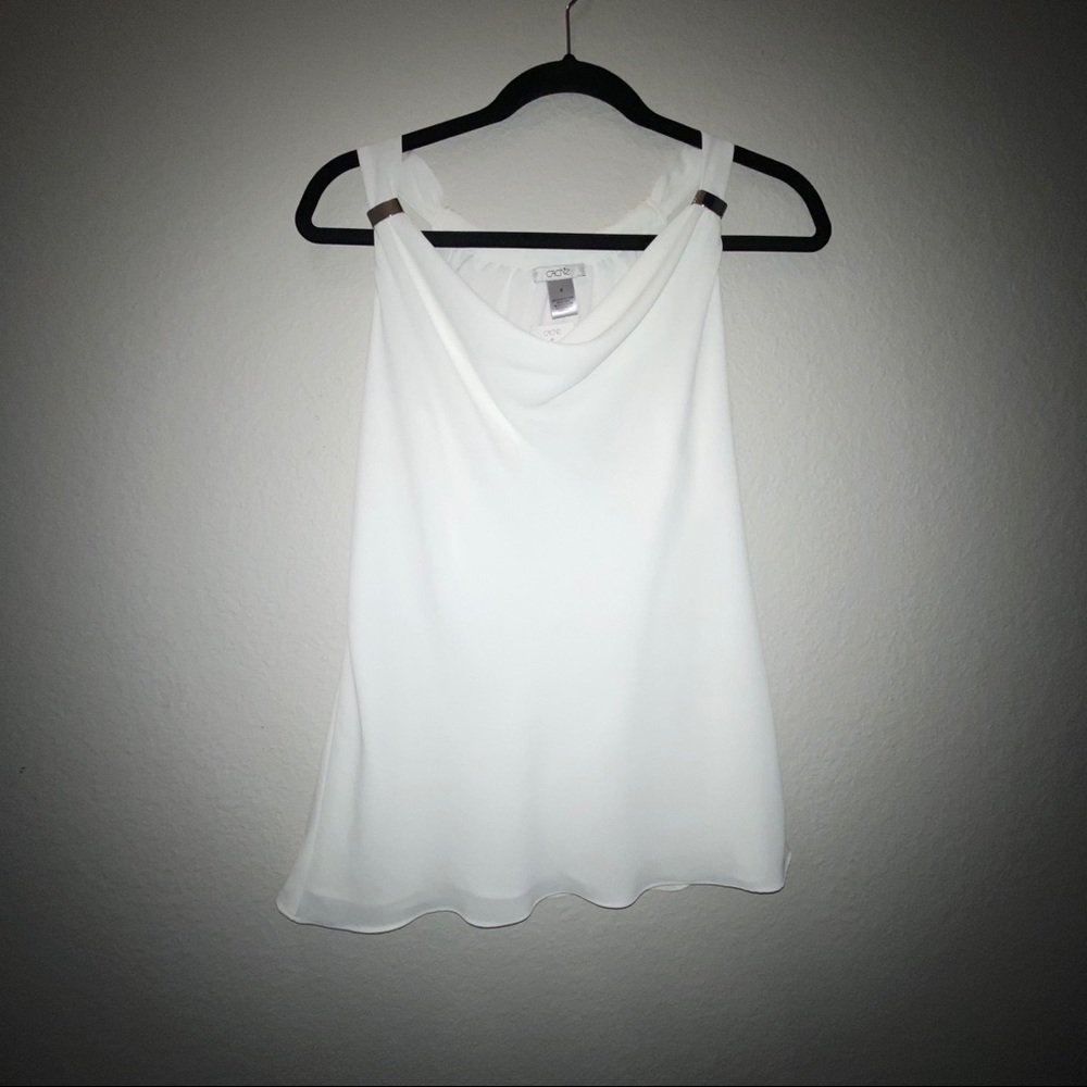NWT White Sleeveless Blouse